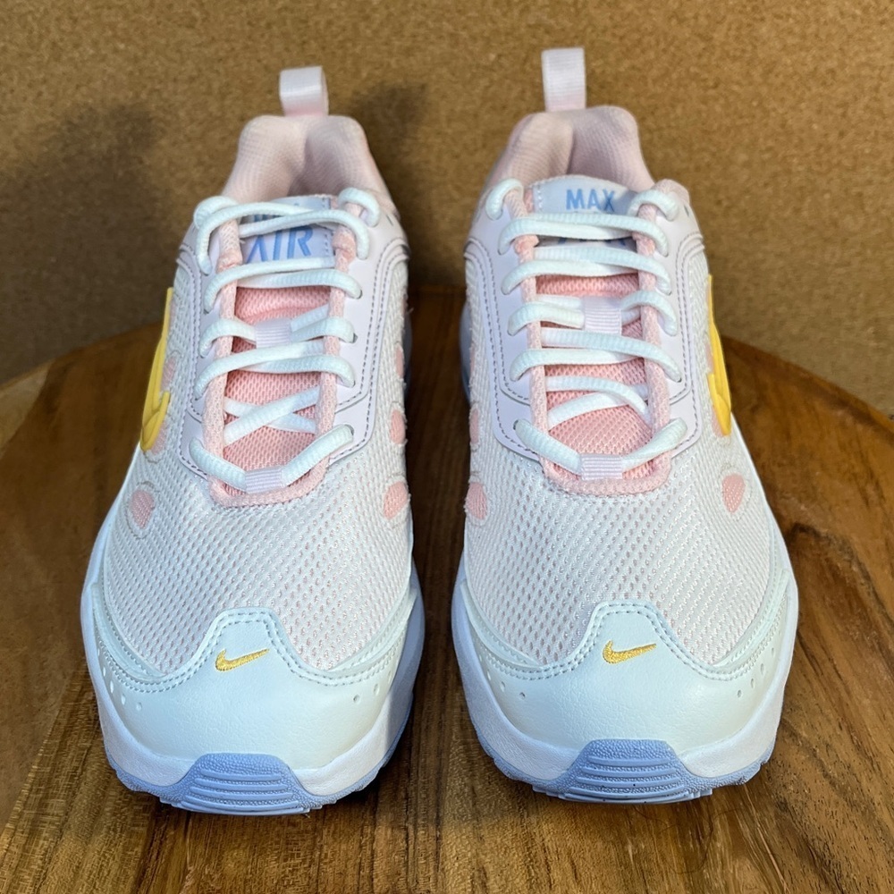 Nike Air max AP W
NWOT - Picture 8 of 9
